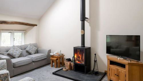 GORSE BARN - A cosy barn conversion in North Wales with a log burner - Foto 2