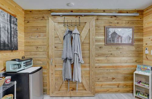 Farm Stay Modern Barndominium in Lakeland! - Foto 11