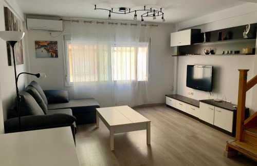 Duplex a 3 minutos de playa de la victoria Cadiz - Photo 2