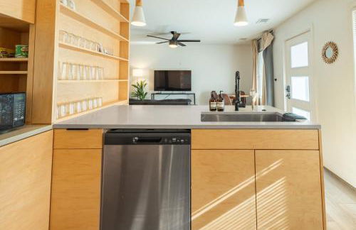 Steps from Aggieville - Fun Manhattan Stay - Foto 44