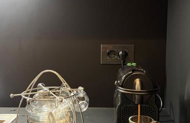 Design District Luxury Apartment - Photo 7