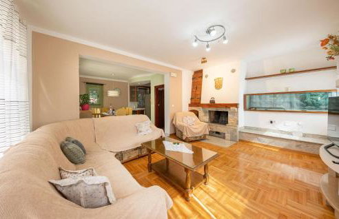 Awesome Home In Trilj - Photo 4