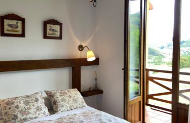 PRECIOSO CHALET JUNTO A POTES CON PISCINA-4 Hab,3 Baños - Photo 7