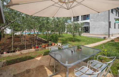 1 Bedroom Awesome Apartment In Nova Vas - Photo 17