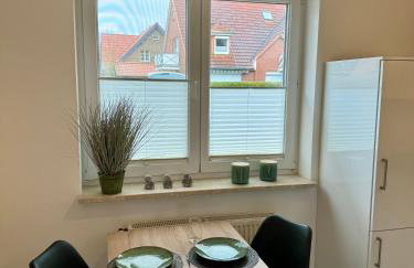 Lüttje Huus Frieda mit Strandkorb am Strand von Mai bis September - Photo 10