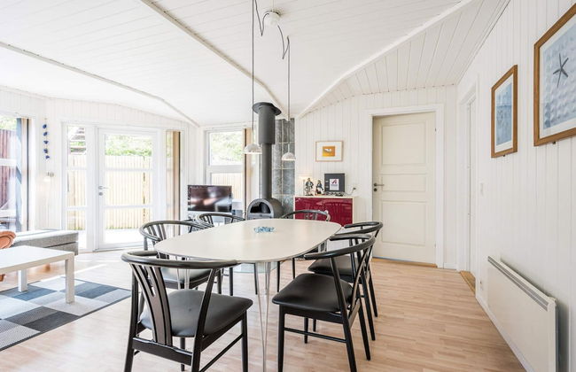 6 Person Holiday Home in Henne - Foto 17