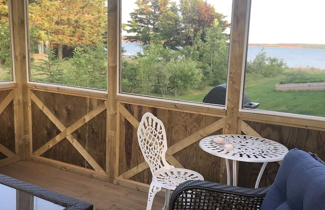 Bluewaters Retreat Bachelor Unit - Photo 8