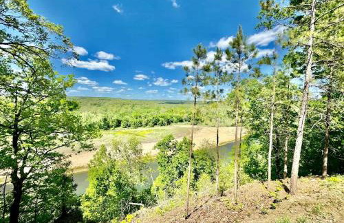 Tranquil Riverfront Cabin Retreat with Wildlife, Trails & Open Skies in Tahlequah, Oklahoma - Foto 66