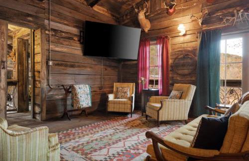 Mimi's Mother Pearl: Includes (2) 4-door UTV's - Foto 10