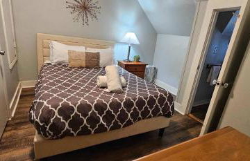 Dauphin District Darling #3-Downtown, Restaurants - Photo 40