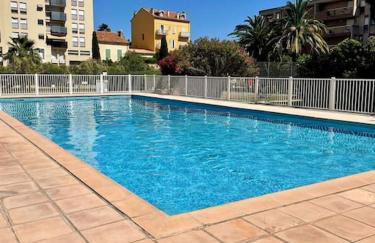 La vie est belle! - Foto 1