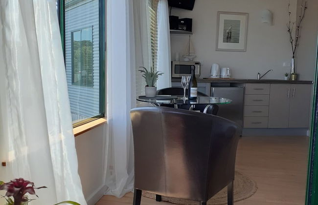 Boat Haven Studios - Photo 8