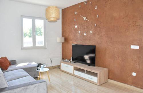 POOl HOUSE BRUNO - Photo 6