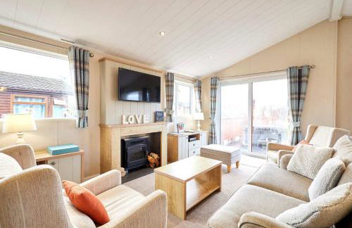 Little Gem Lodge with Hot Tub - Foto 2