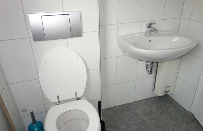 Tolstov-Hotels Large 3 Room Apartment with Garden - Foto 38