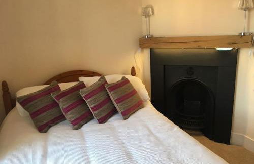Stay in our beautiful 1850’s Coastguards Cottage. - Photo 21