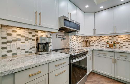 Family Getaway with Games and Pool in Spring Hill - Foto 9