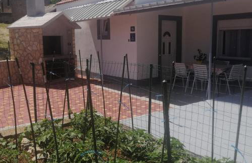 Holiday Home VINKO in rural area of Pirovac for 5 persons - Photo 1