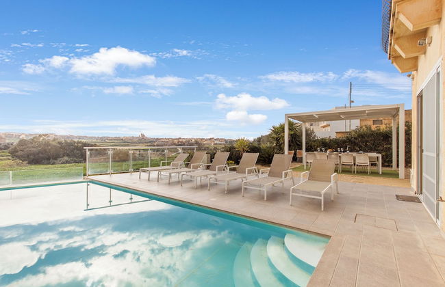 Twilight Gozitan Farmhouse With Pool - Foto 27