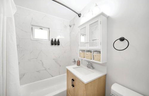 Family Villa Close to NYC Attractions and Airport - Foto 14