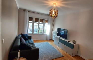 Bel appartement 2 pièces, sortie de métro ligne 8 - Foto 1