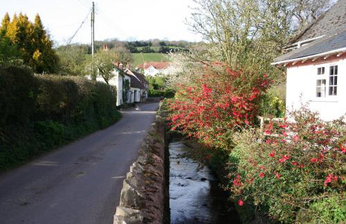 Forge Cottage Wootton Courtenay - Foto 26
