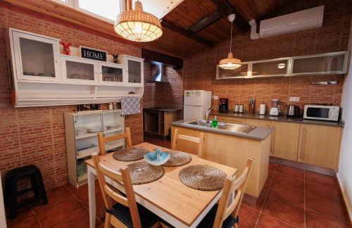 Cozy Beach House - Photo 33