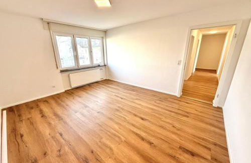 Bright and spacious 3BR Apartment with brand new kitchen and balcony - Foto 1