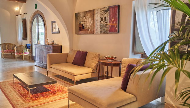 Coin salon dans le hall