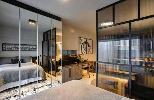 Studio 406 no Centro Cívico com Piscina Aquecida, Academia, Sauna e Garagem - Foto 19