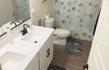 Luxury 5BR Maricopa Home with Private Heated Pool and Year Round Hot Tub - Photo 37