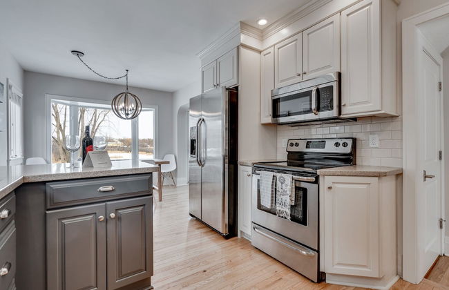 Lakefront Retreat - Foto 9