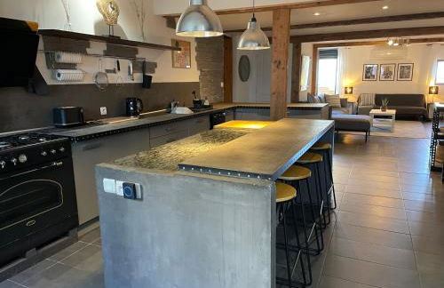 Elegant and Charming Townhouse with roof terrace - Foto 7