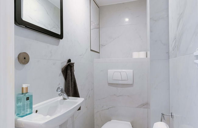 Modern Apartment in Heart of Knokke With Terrace - Photo 36