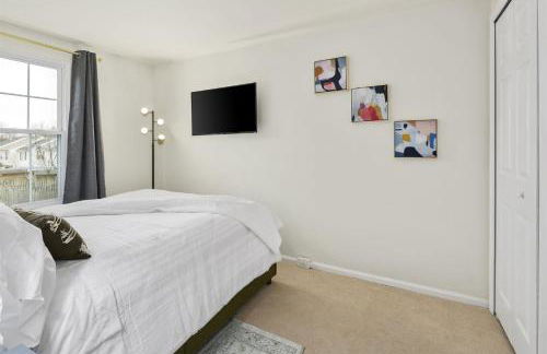 Modern, Office, Fast WiFi, 40 Mins to DC - Foto 19