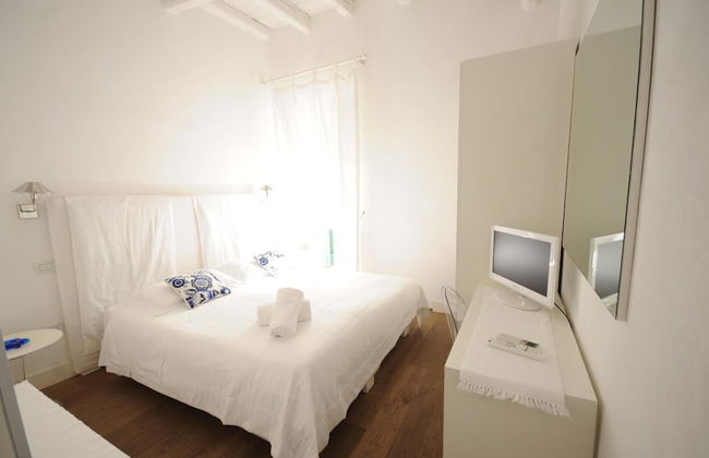 Suite Home Trani - Photo 10