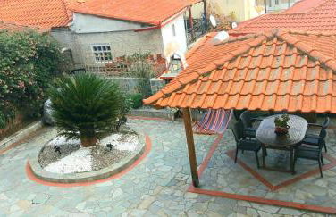 BAKIRAS HOUSE - Photo 15