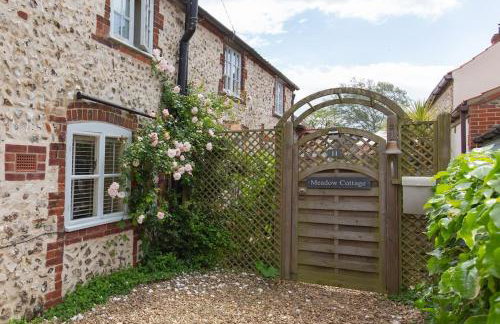 The Artist's Studio at Meadow Cottage - Photo 13