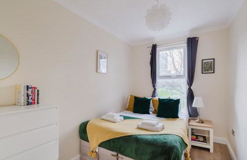 Modern Cosy Corner Flat 3 bed and loft sleep 7 people - Foto 6