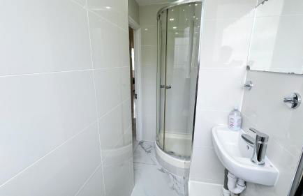 Modern 3-Bed, 3-Bath Maida Vale Flat with Private Garden near Little Venice, St Johns Wood, Regents Park, Paddington by NourNest Apartments - Photo 29