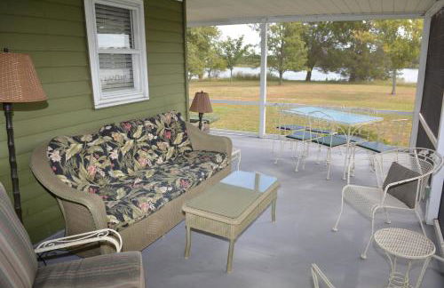 The Cottage at Heron Cove - Photo 8