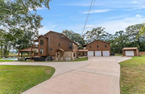 Pickleball & mini-golf, Pool/Spa, Epic Gameroom! - Photo 31