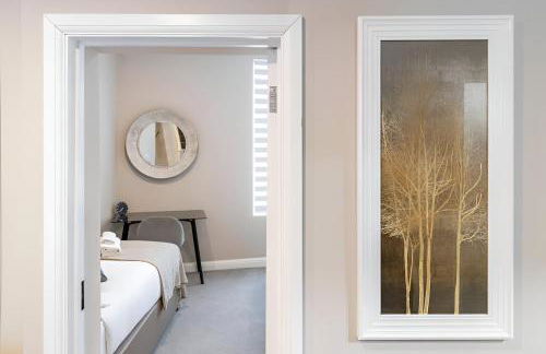 Earthy Elegance Stylish 4BR for Urban Escapes - Foto 11