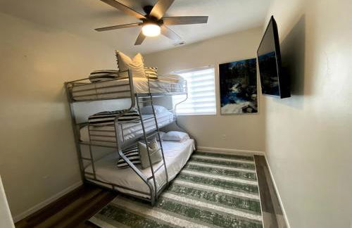 Newly Built 3 Bed 2 Bath House - Photo 10