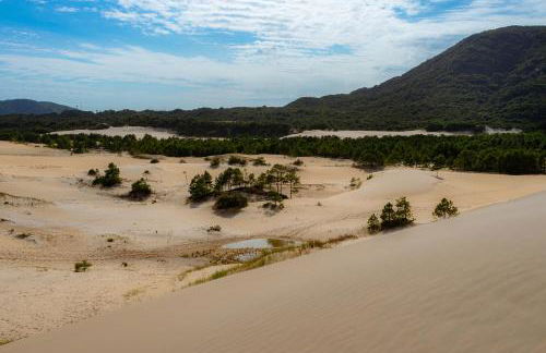 Apto jeito de casa entre mar e montanha AR - Foto 32