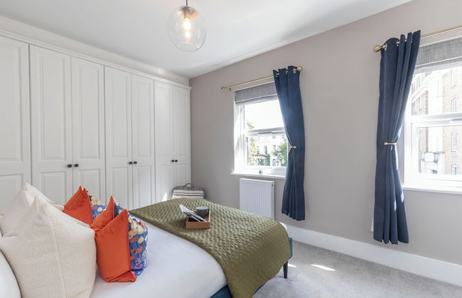 Elliot Oliver - Comfortable Five Bedroom Town Centre House With Garden & Garage - Foto 11