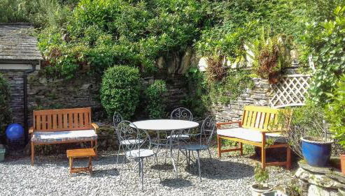 The Courtyard - Photo 2