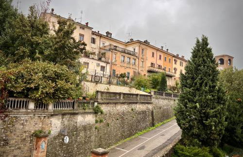 Little Home Italy - Photo 12