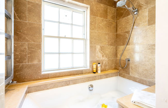 Murphys House - 3 bed Luxury Central Townhouse - Photo 37