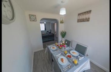 Sleeps 5 - Private Garden- Free Parking - Foto 6